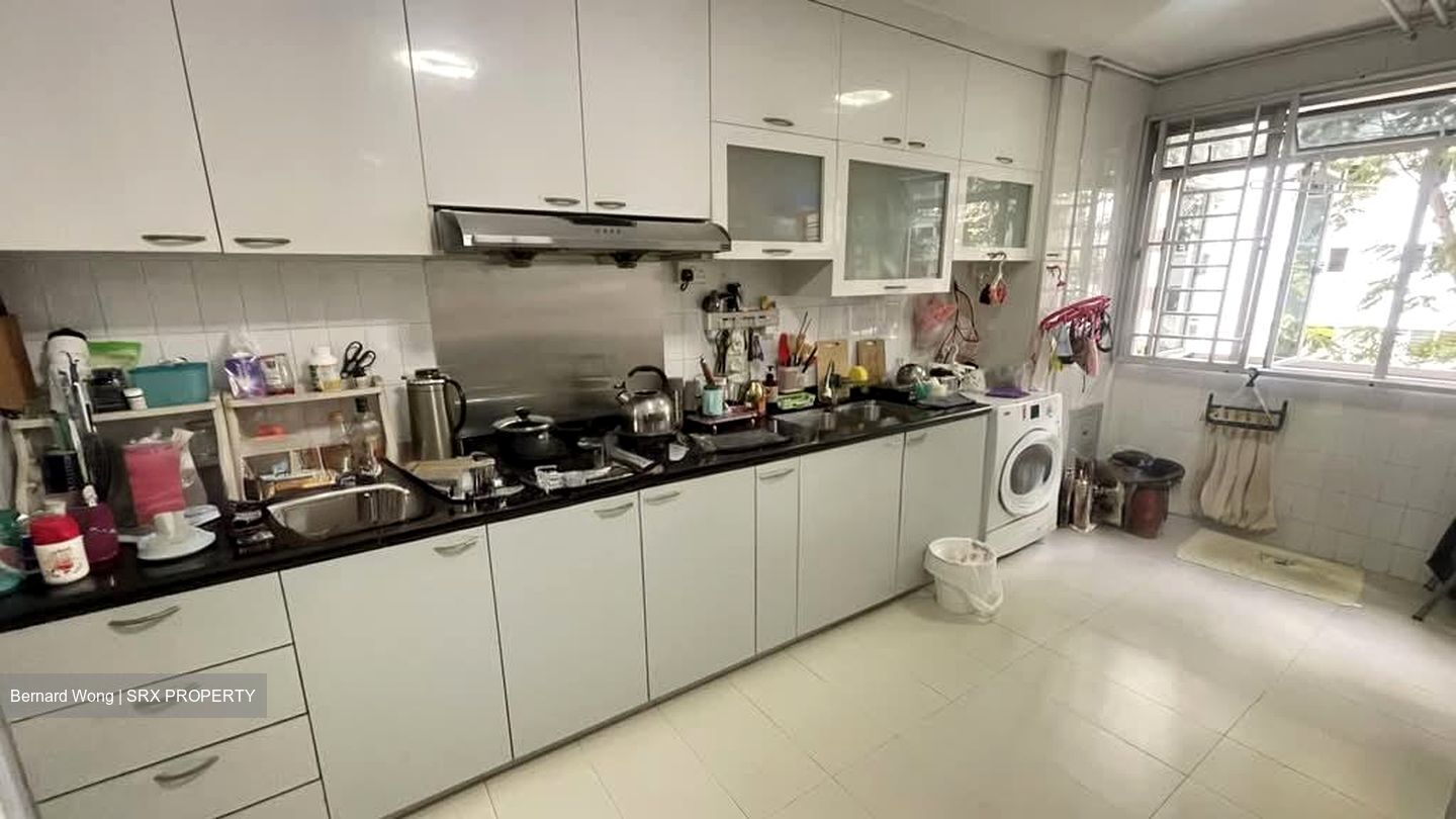 Blk 306 Yishun Rivergreen (Yishun), HDB 5 Rooms #572377081
